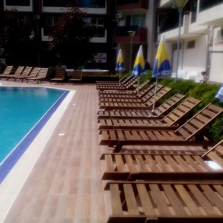Lägenhet In Admiral Plaza Slăntjev Brjag