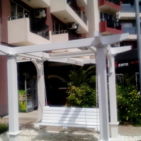 In Admiral Plaza Lägenhet Slăntjev Brjag